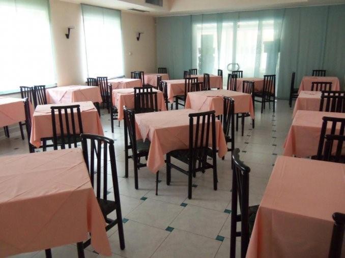 Hotel Silvia Viserbella di Rimini ภายนอก รูปภาพ